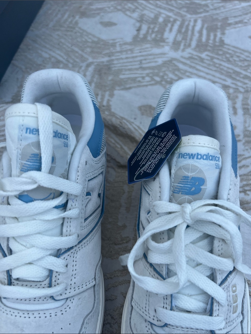 New Balance 550 Sneakers in White & Blue NWT Women’s 8.5 - Picture 6 of 10